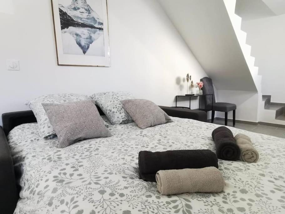 L'Elegant Duplex - Clim I Wifi I Proche Du Centre-Ville Miramas Εξωτερικό φωτογραφία